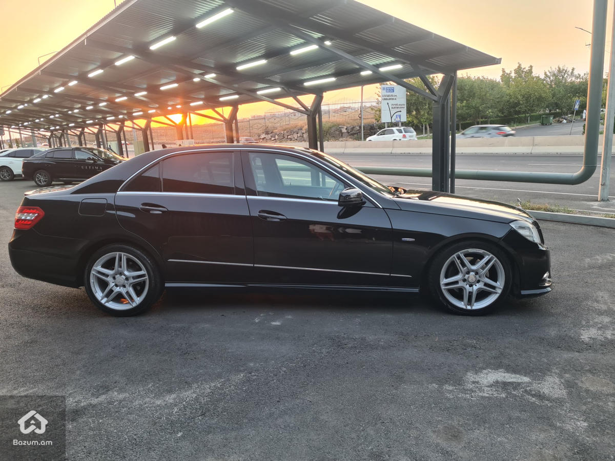 Mercedes-Benz E 350 2012 - image 2