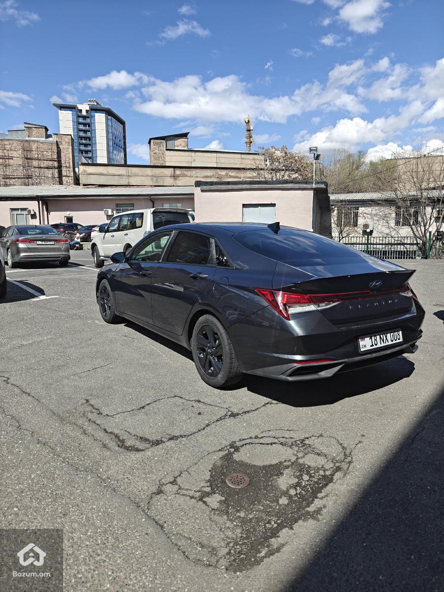 Hyundai elantra cn7 2021 - image 7