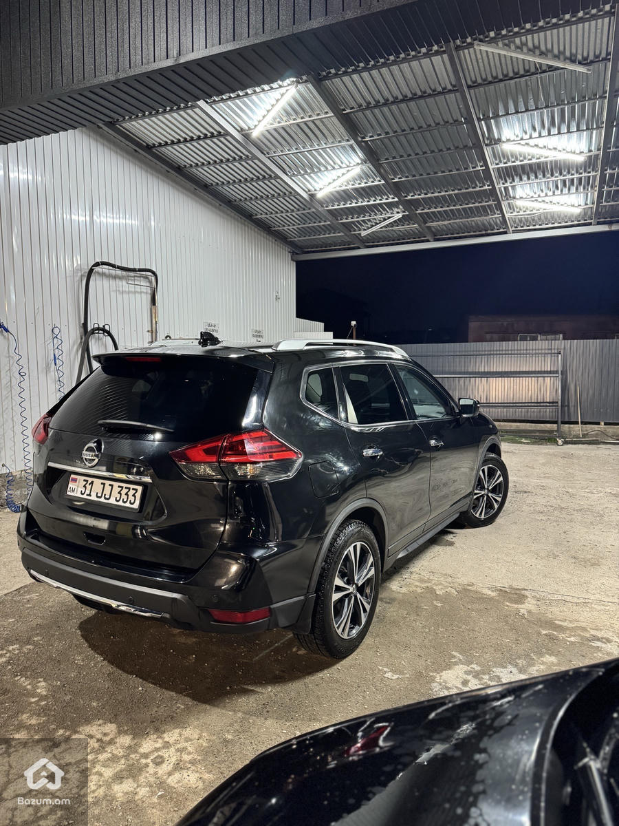 Nissan Rogue - image 5