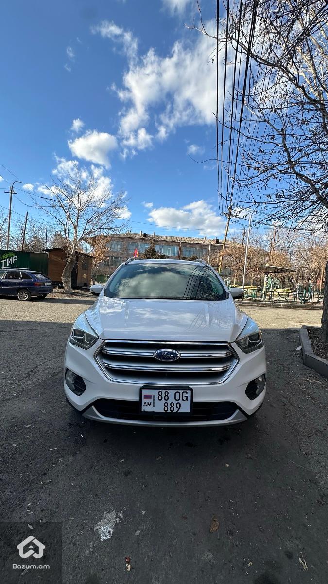 FORD ESCAPE(Titanium) - image 1
