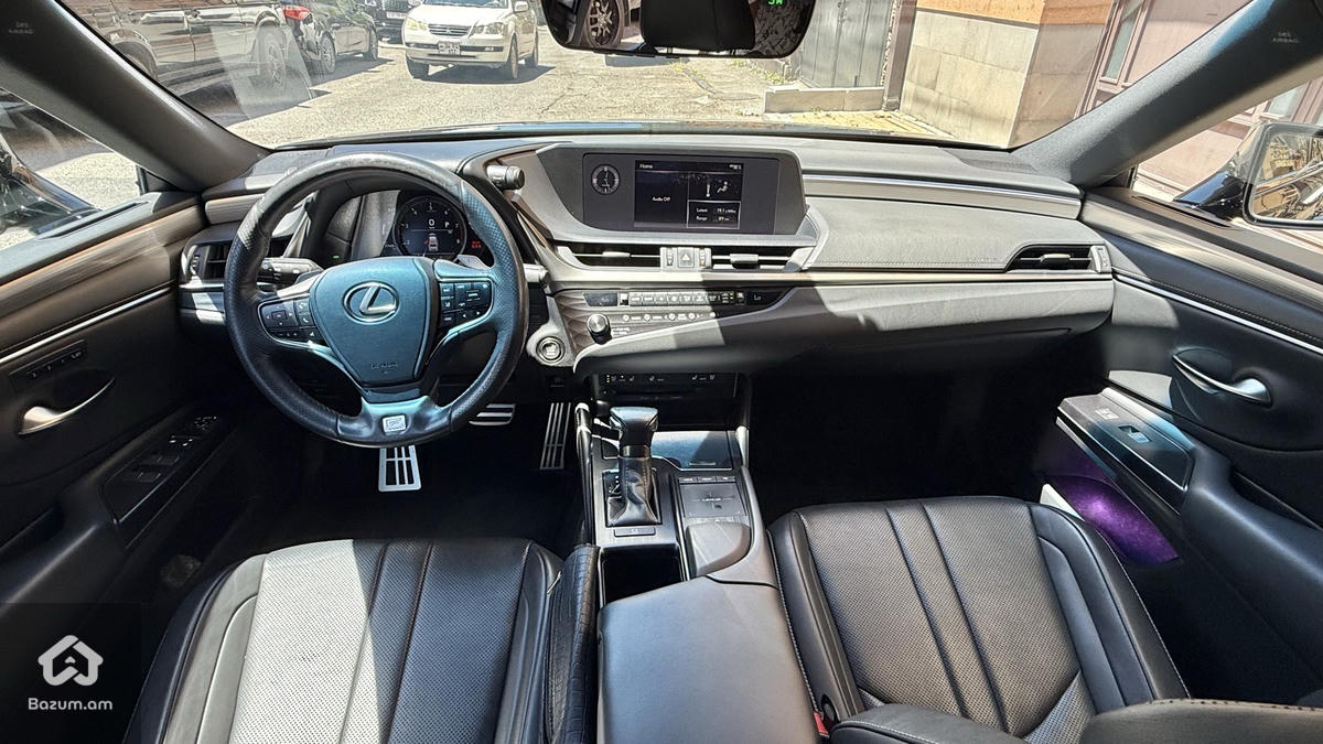 Lexus Es F Sport - image 7