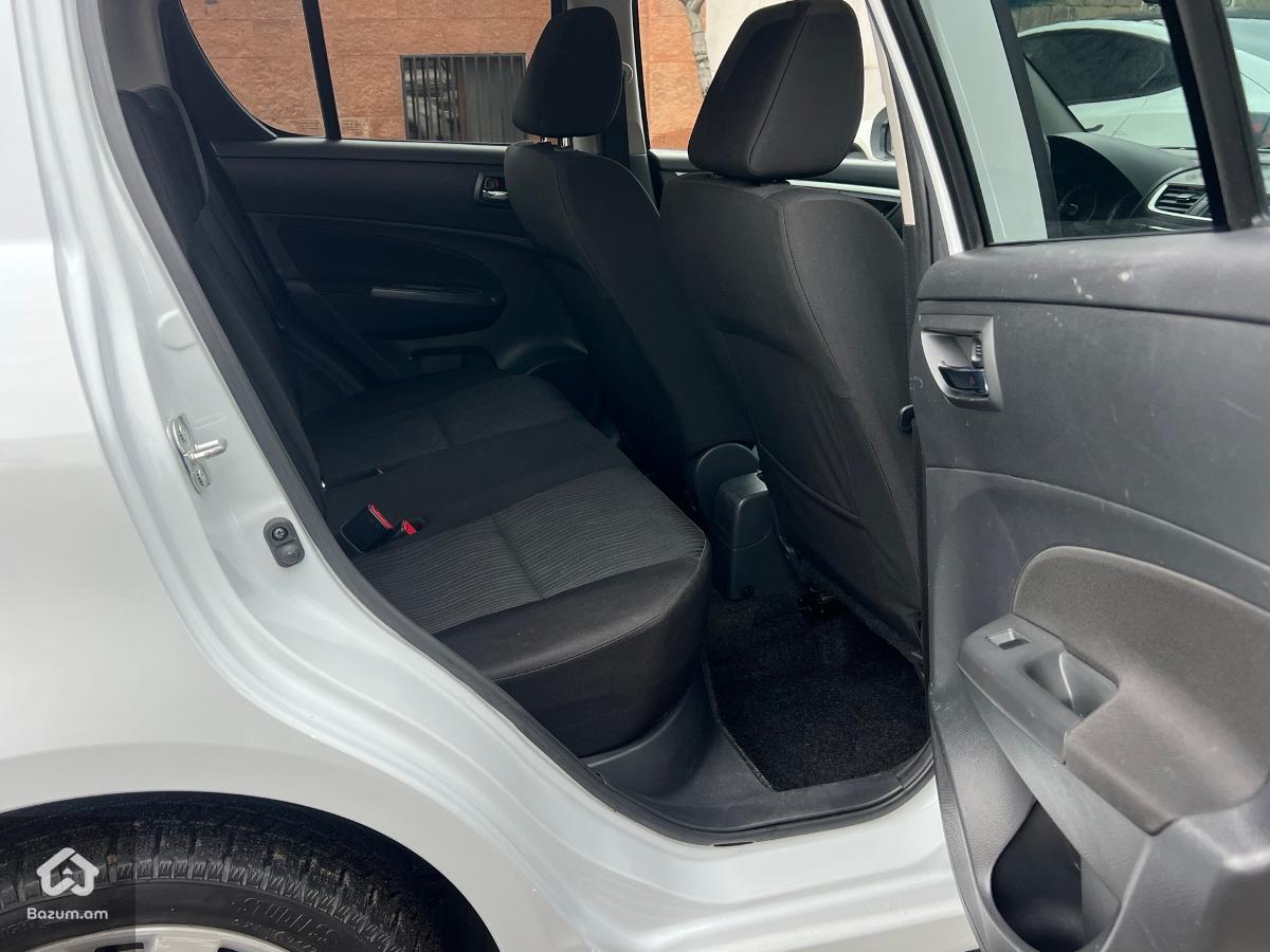 Suzuki Swift 2012 - image 10