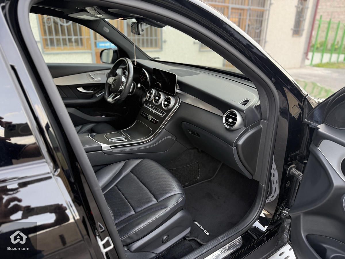 Mercedes Glc 300 - image 6