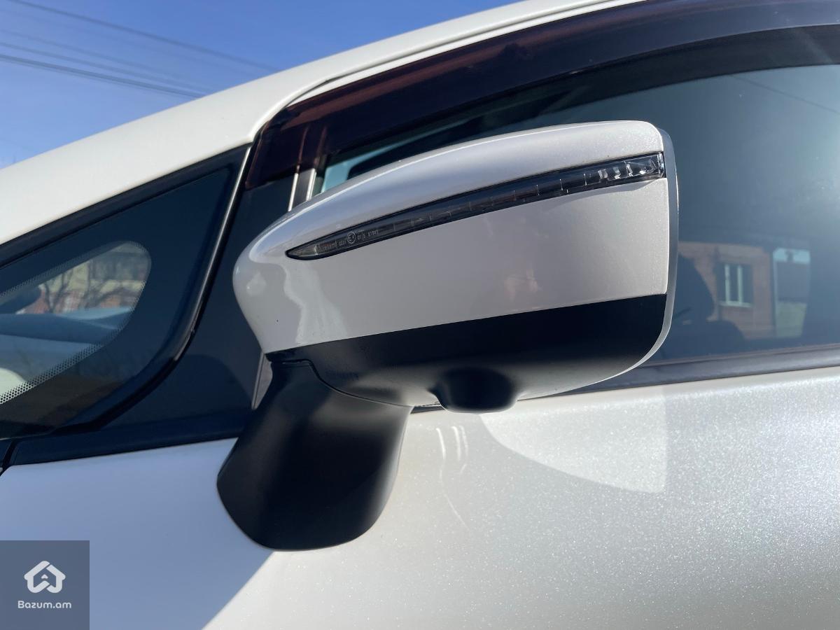 Nissan Note E-Power 2019 - image 9
