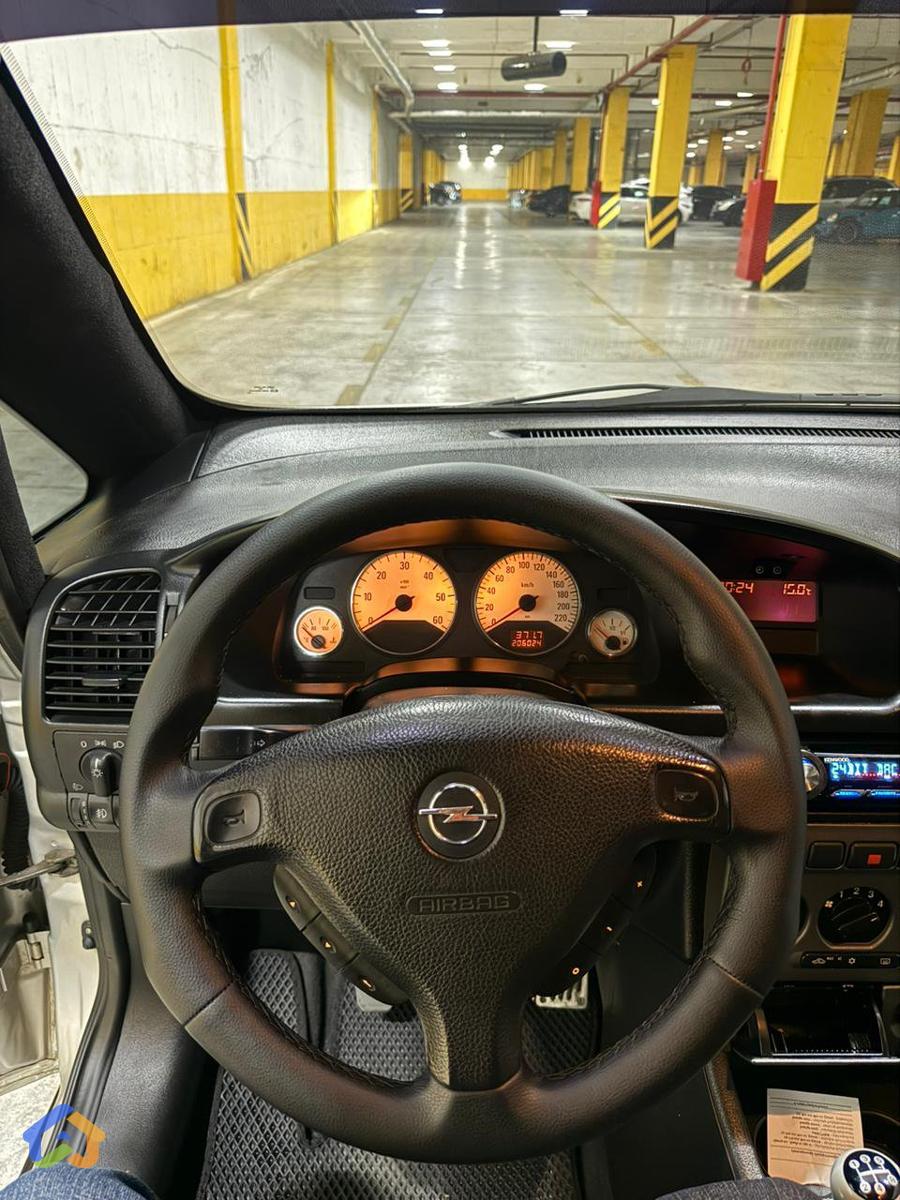 OPEL ZAFIRA OPC - image 9