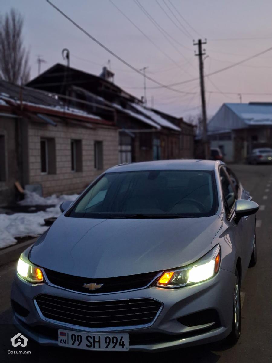 Chevrolet Cruze - image 7