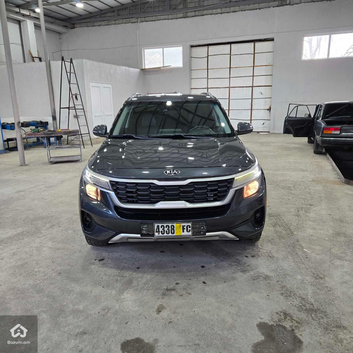 Kia Seltos - image 2