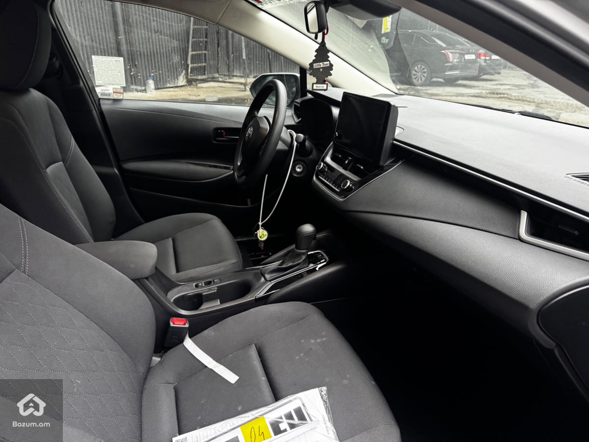 toyota corolla - image 6