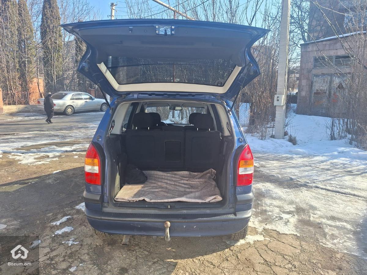 Opel Zafira - image 3