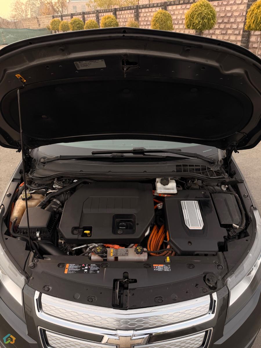 Chevrolet Volt 2014  - image 12