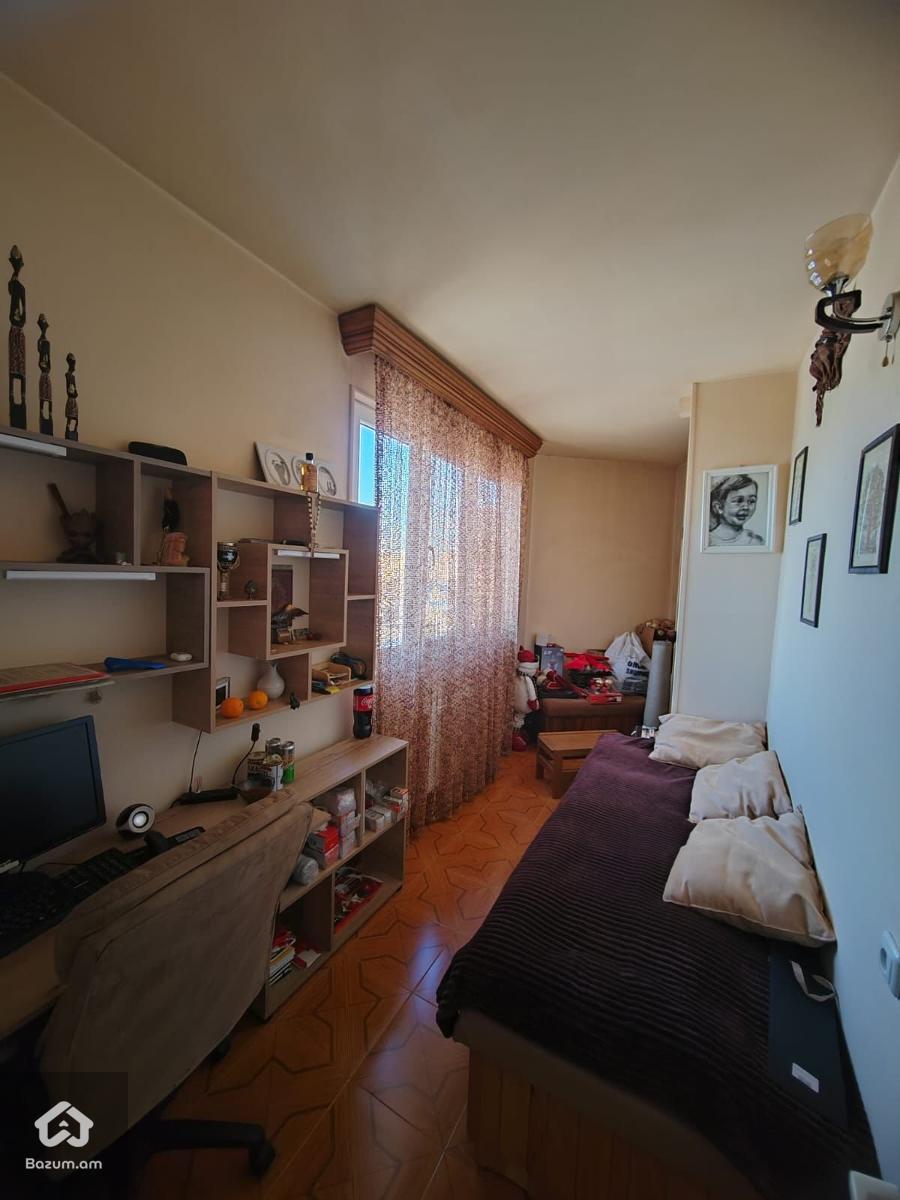 Վաճառվում է բնակարան - image 6