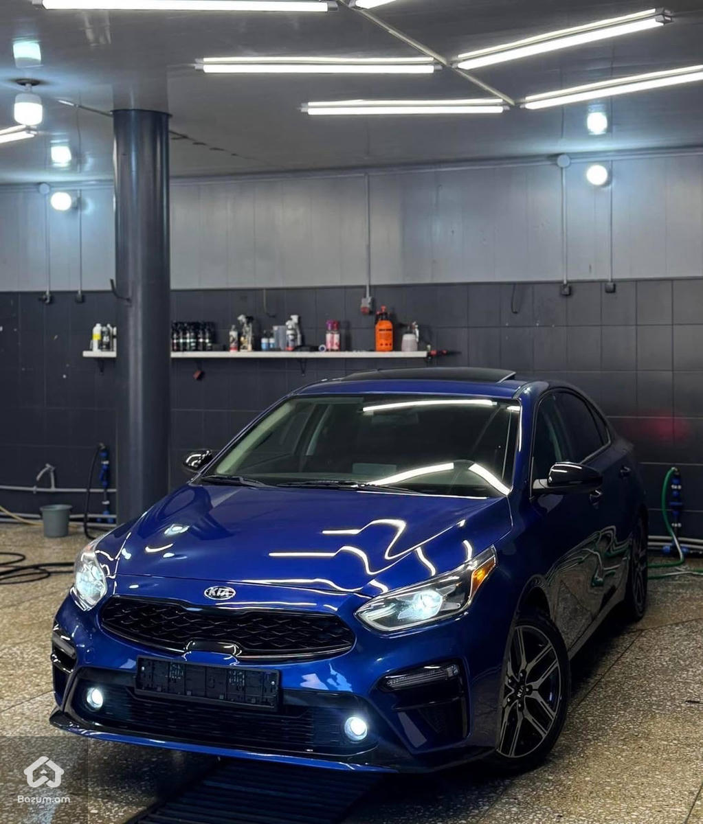 Kia Forte Gt line S - image 2