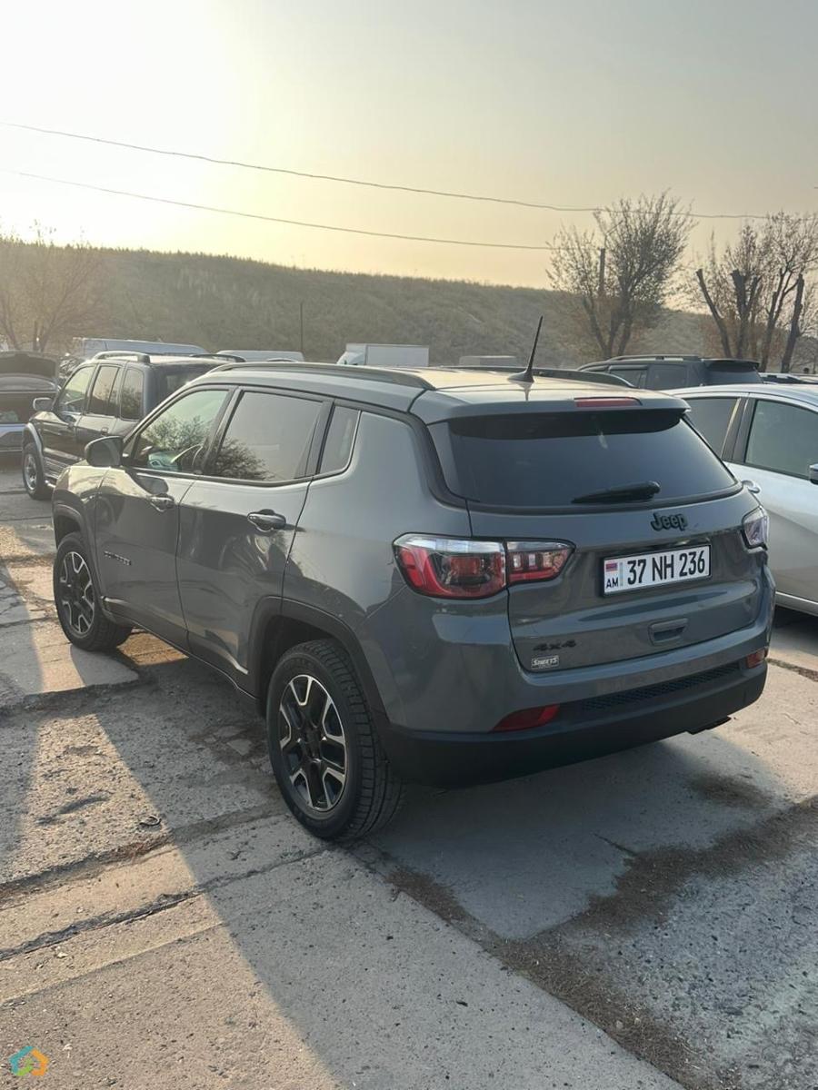 Jeep Compass - image 4