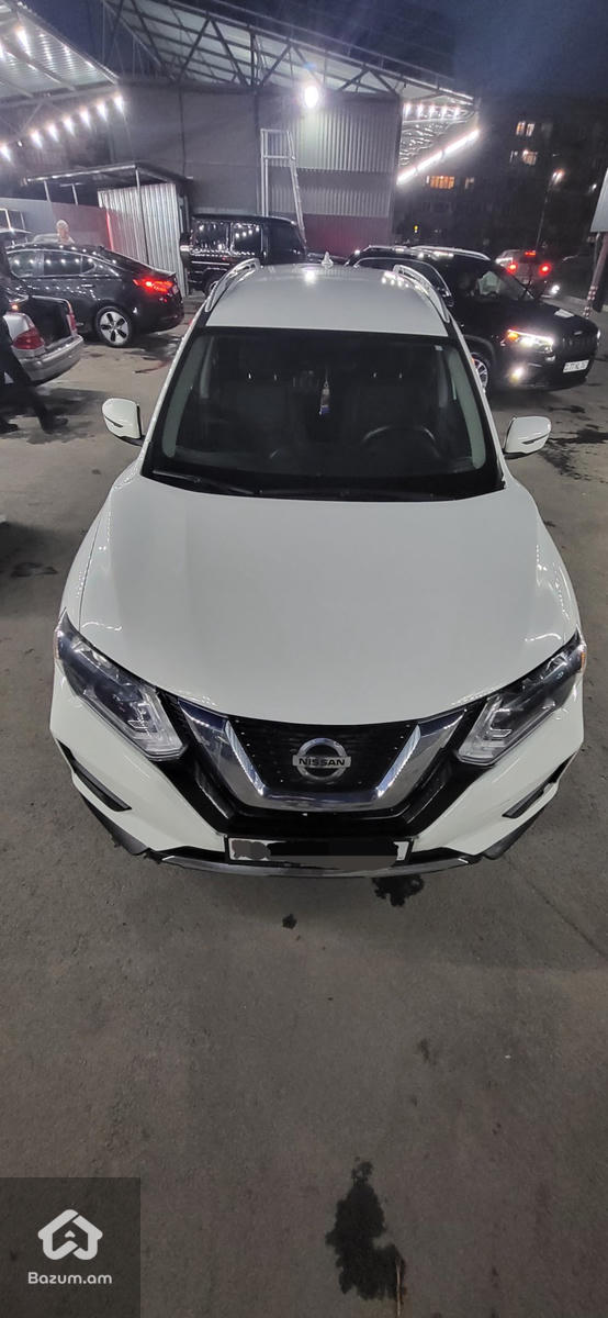 Nissan Rogue - image 6