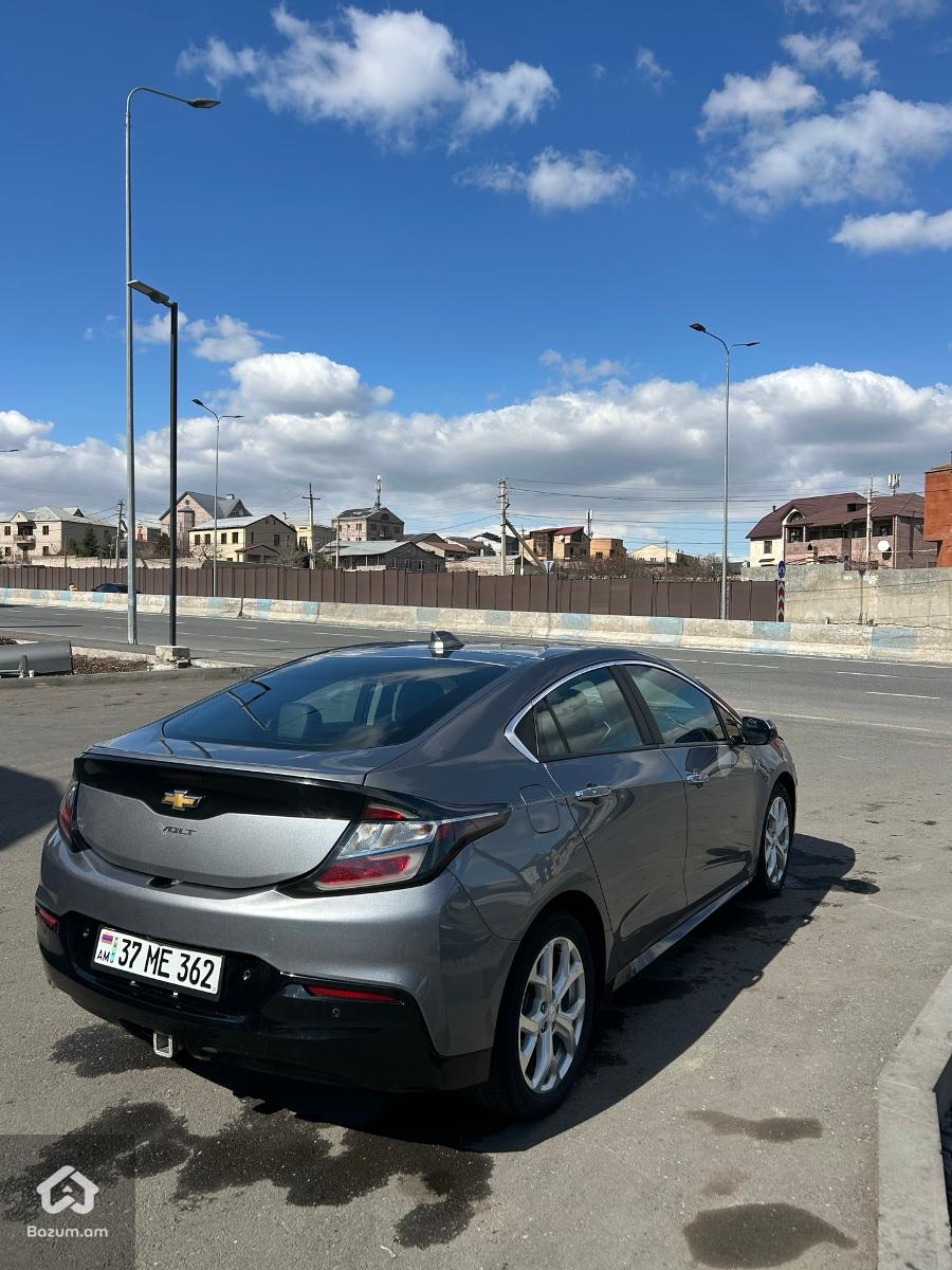 Chevrolet volt 2018 premier+ - image 4