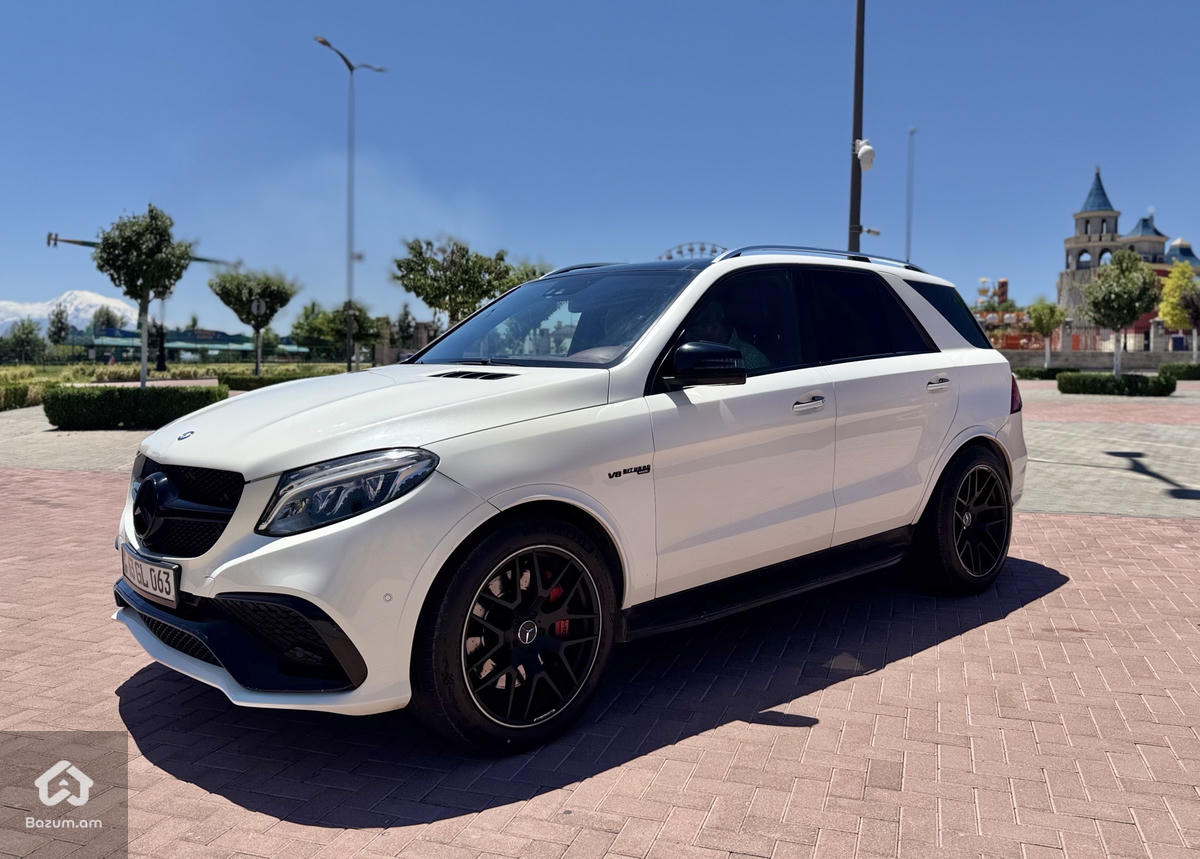 MERCEDES-BENZ ML63 AMG - image 2