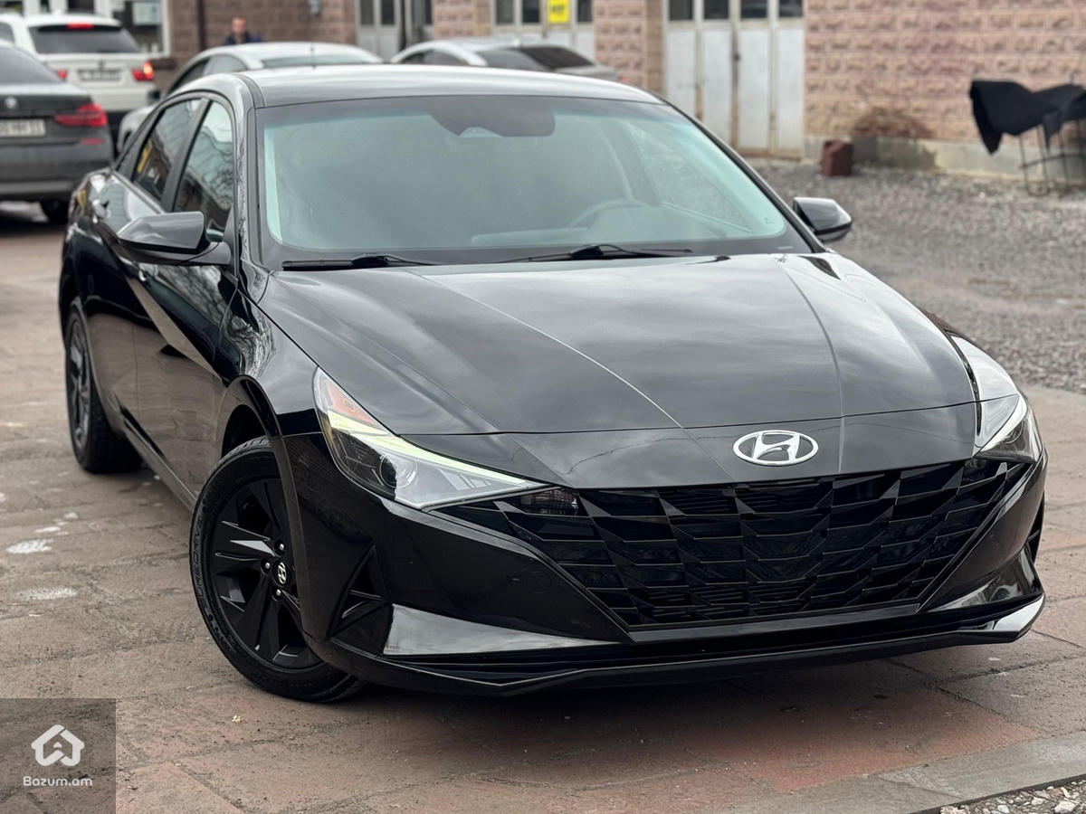 Hyundai Elantra - image 15