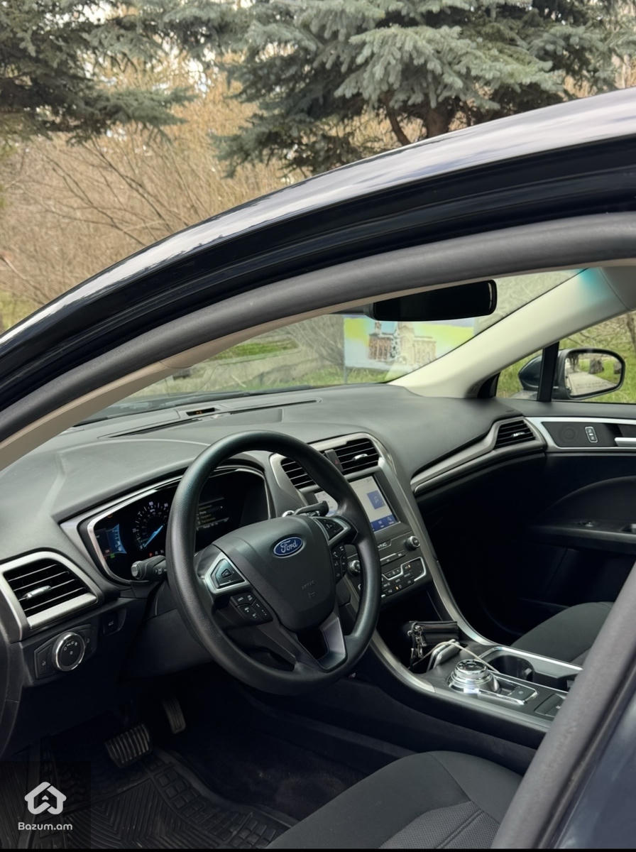 Ford Fusion Hybrid 2020 - image 8