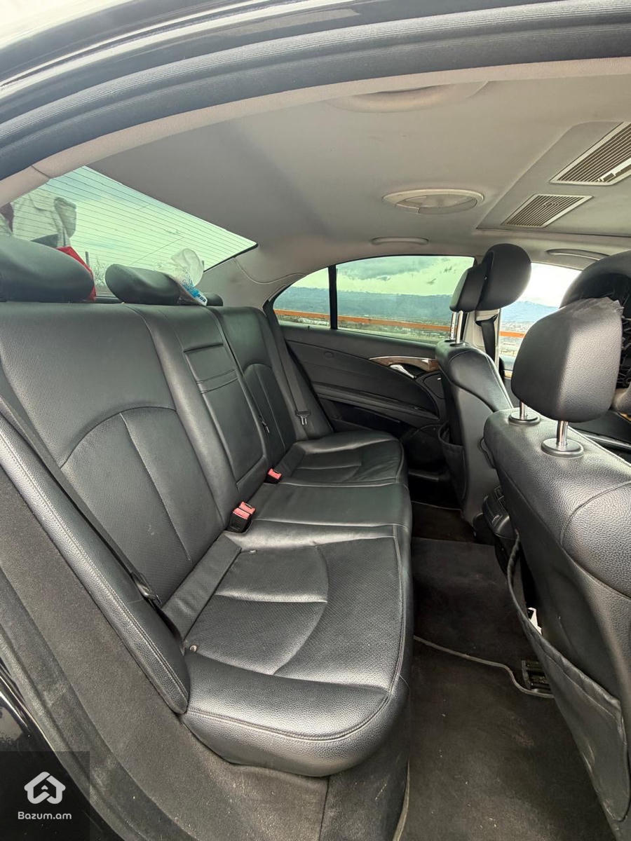 Mercedes Benz  - image 11