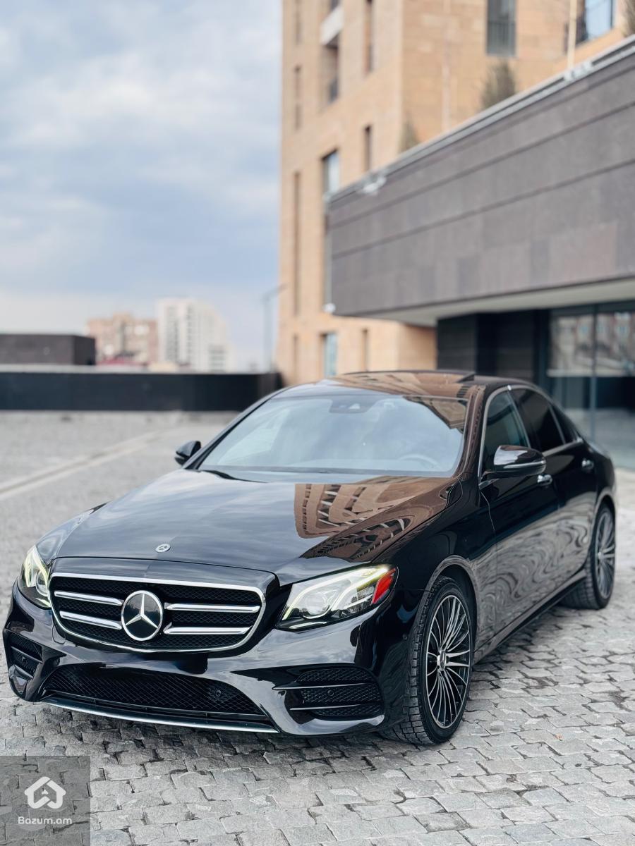 Mercedes-Benz - image 1