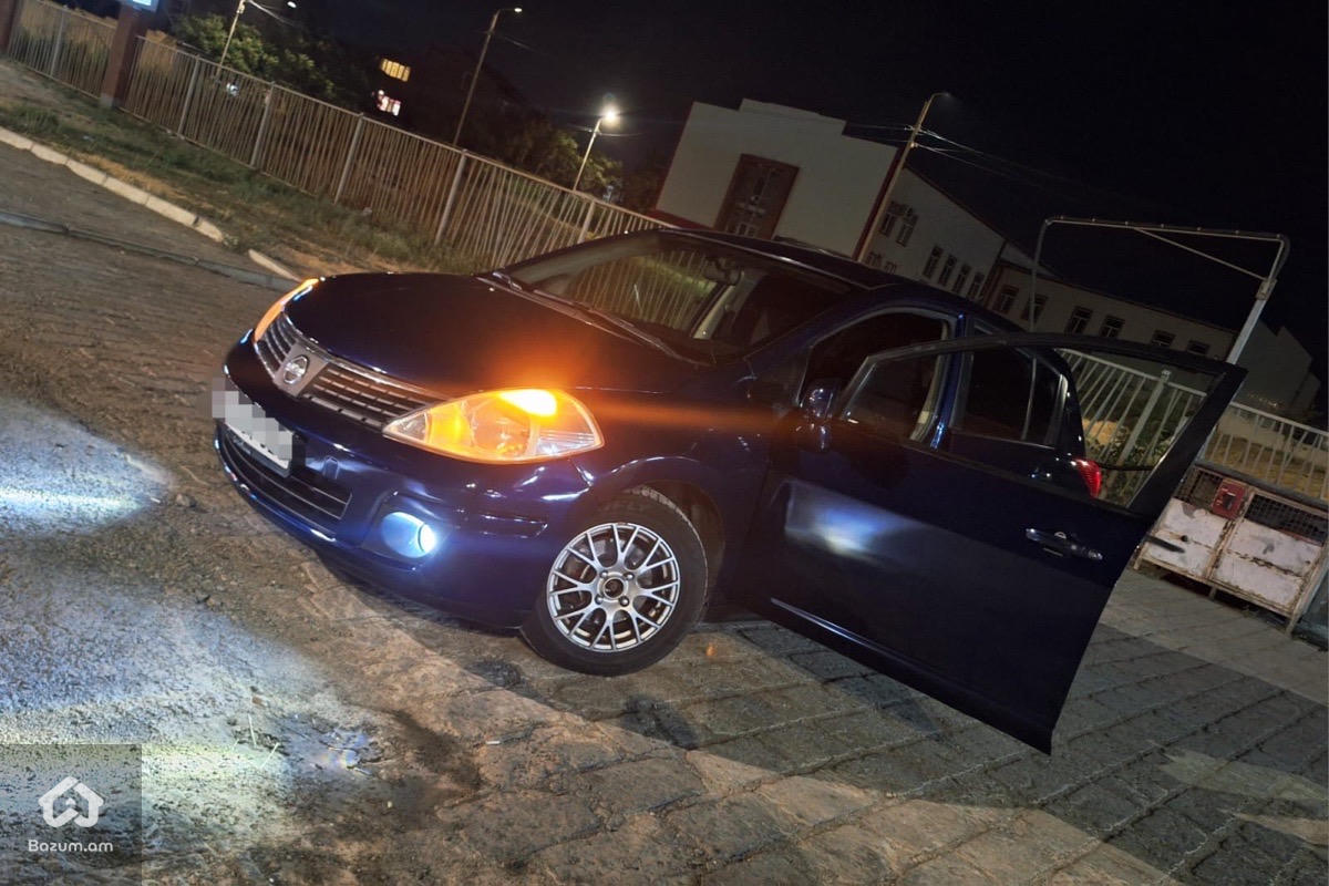 Nissan Versa 2007 - image 3