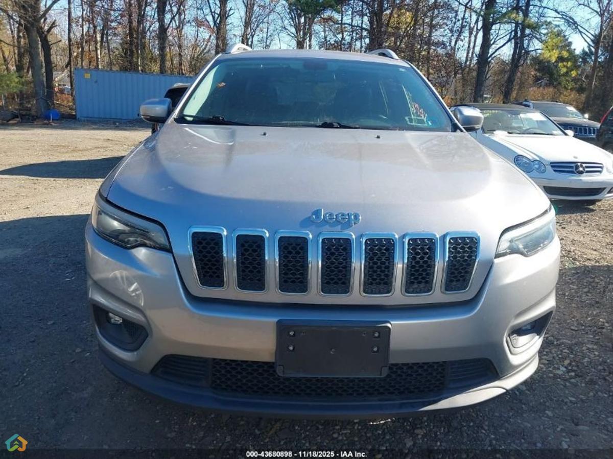 JEEP CHEROKEE - image 1