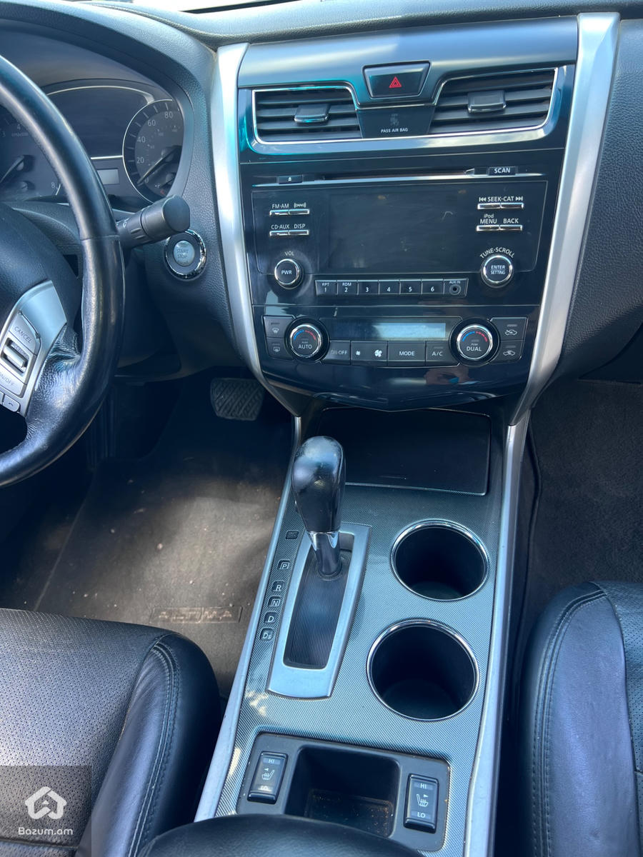 Nissan Altima - image 13