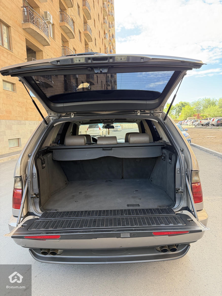 BMW X5 4.4 - image 9