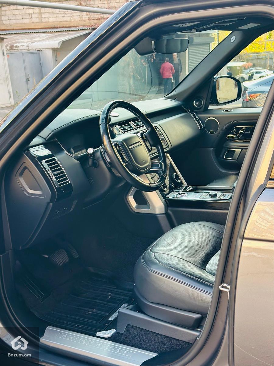 Range Rover Vogue HSE - image 14