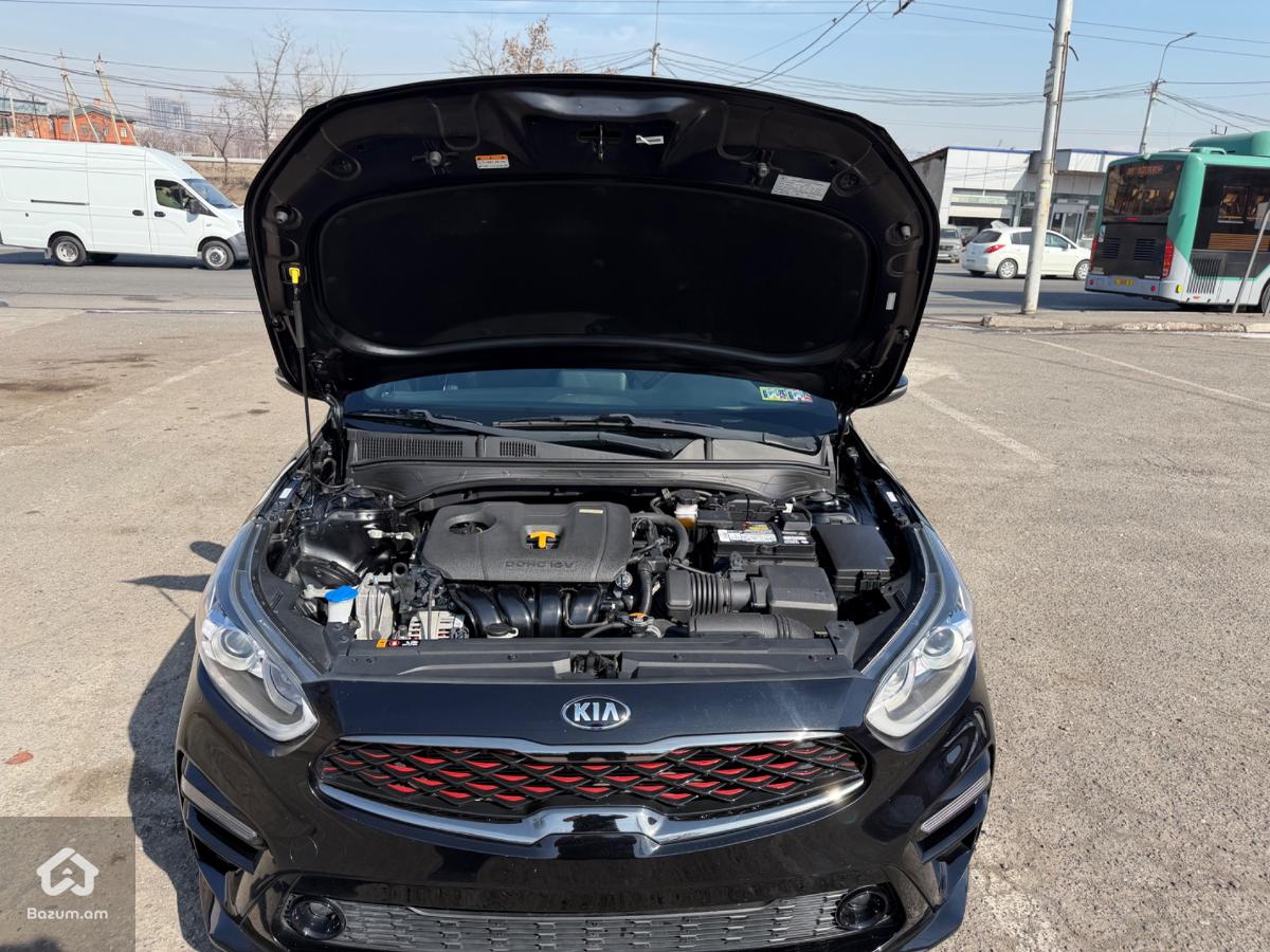 KIA FORTE GT-LINE  - image 10