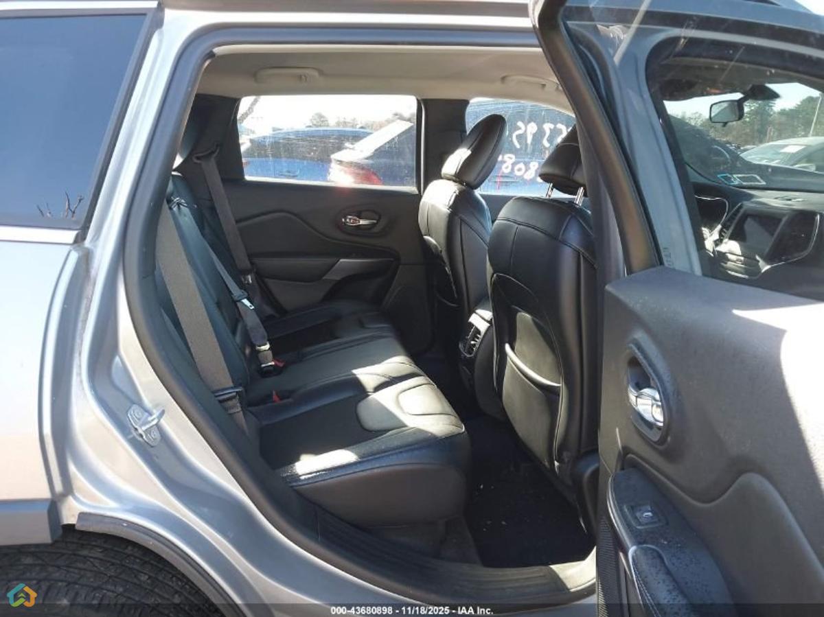 JEEP CHEROKEE  - image 8