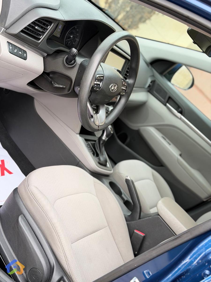 Hyundai Elantra Sel 2020 - image 7