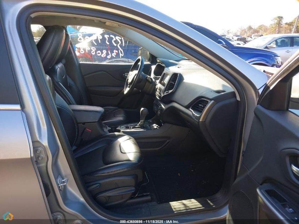 JEEP CHEROKEE  - image 7