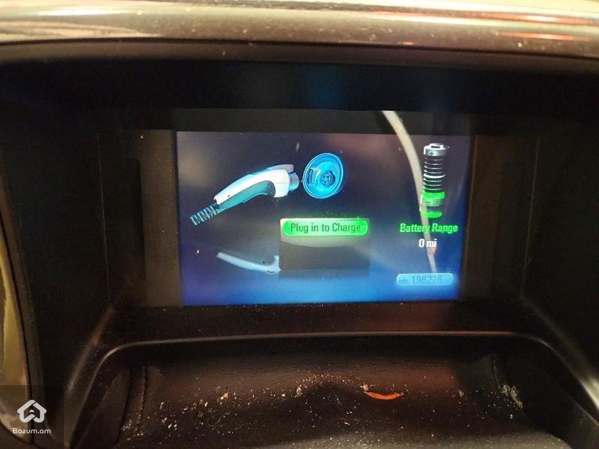 Վաճառվում է Chevrolet Volt 2012 թ. ճանապարհից - image 9