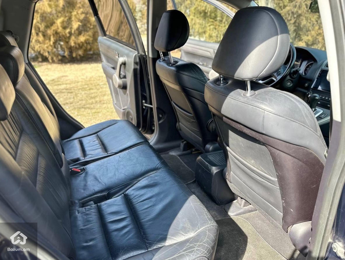 Շտապ վաճառվում է 2007թ-ի Honda CR-V մակնիշի մեքենա - image 7