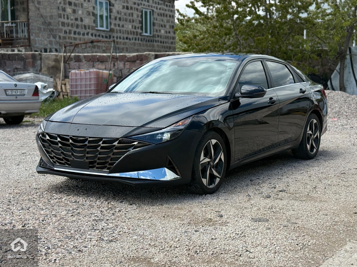 Hyundai Elantra Limited 2021 - image 3