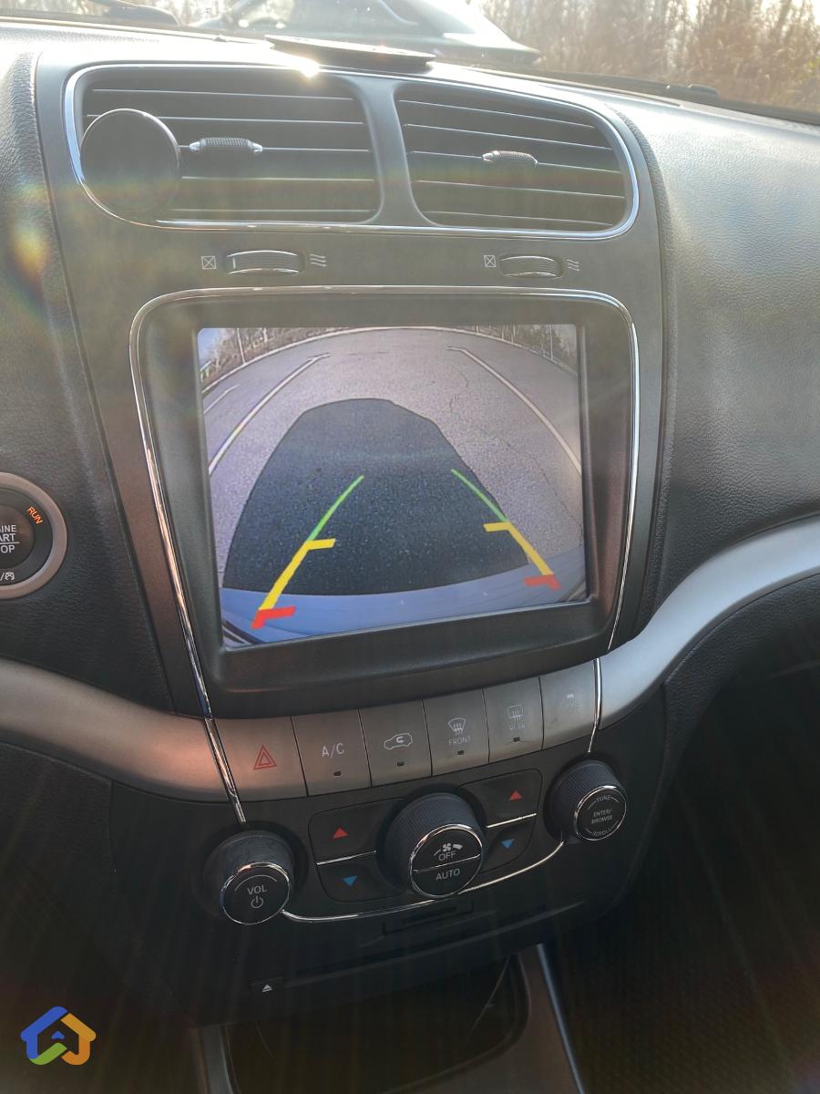 Dodge Journey Crossroad - image 11