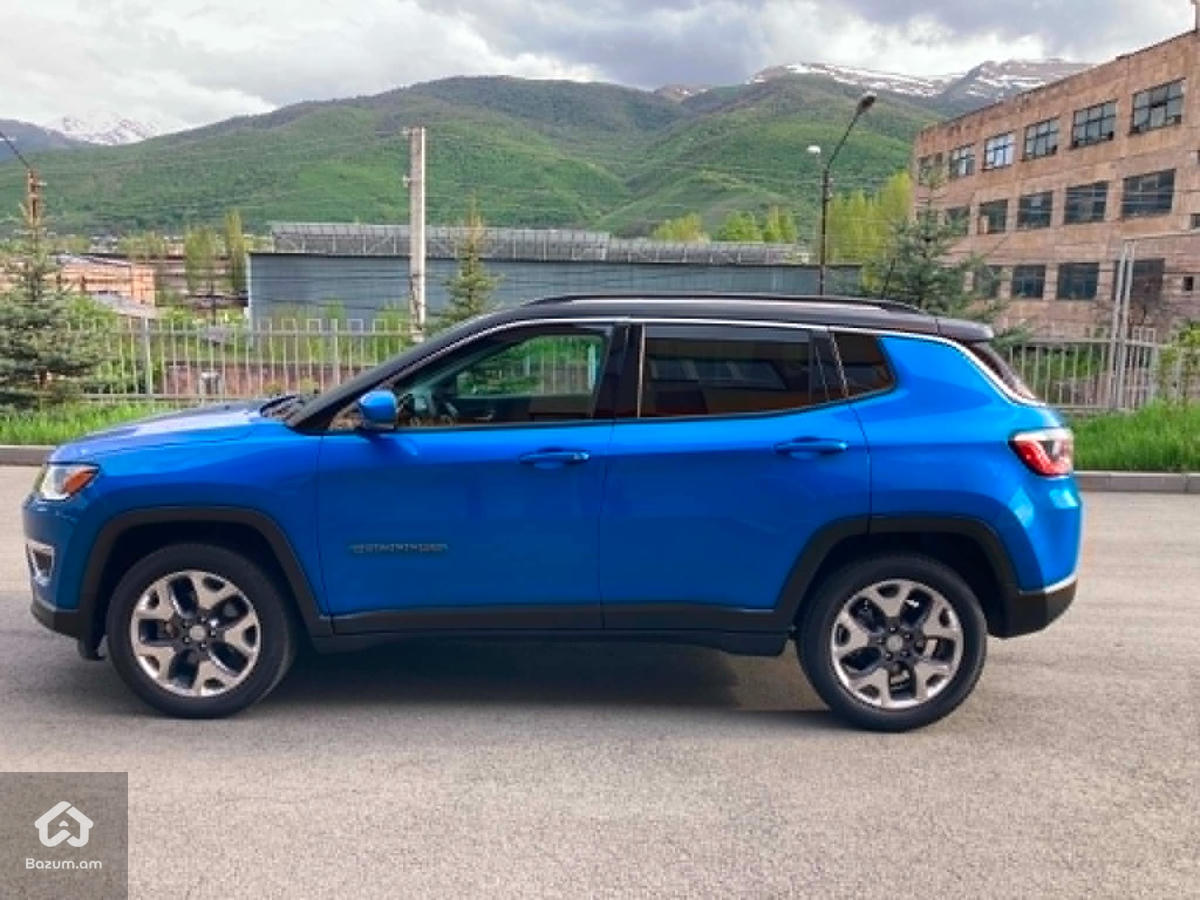 2020 Jeep Compass, Limited 4X4 - image 10