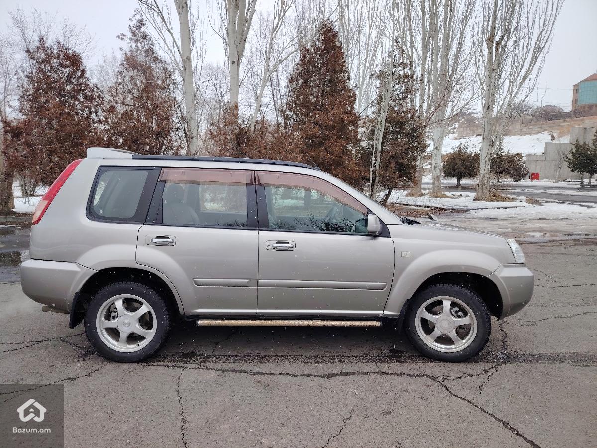 2007 Nissan Xtrail - image 3