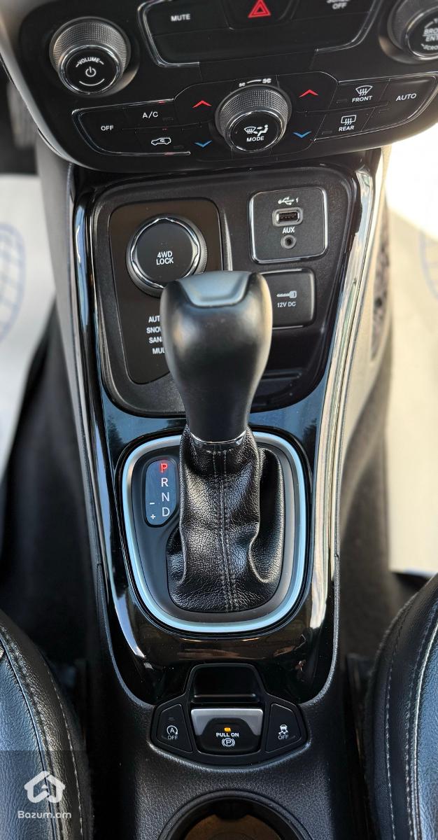 JEEP COMPASS LATITUDE AWD 2019 - image 13