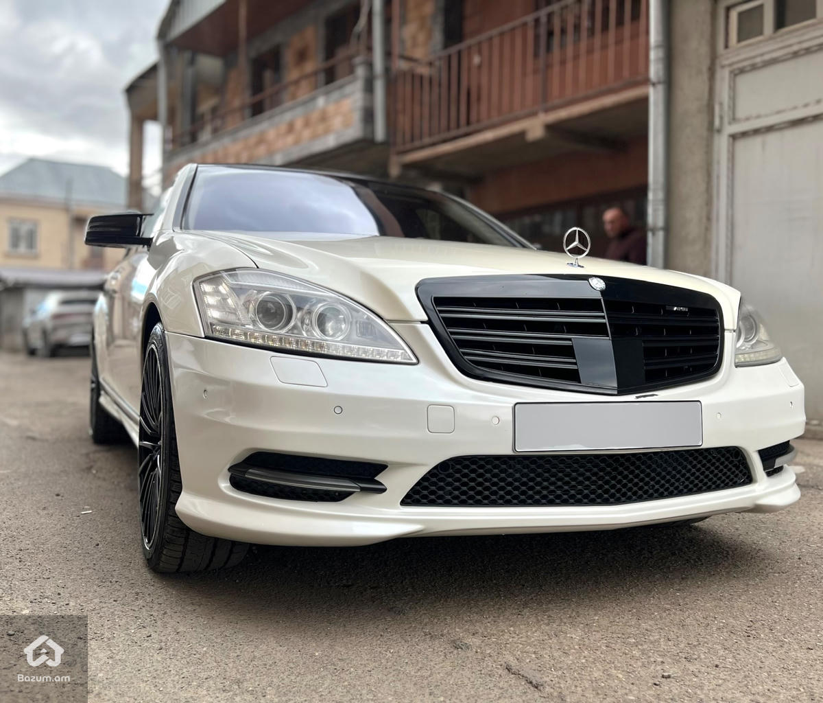 Mercedes-Benz S550 AMG - image 3
