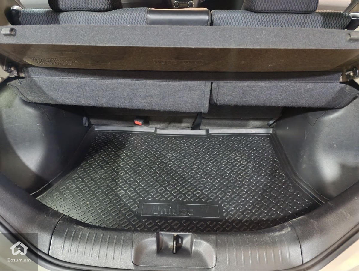 Nissan Tiida 2009 - image 6