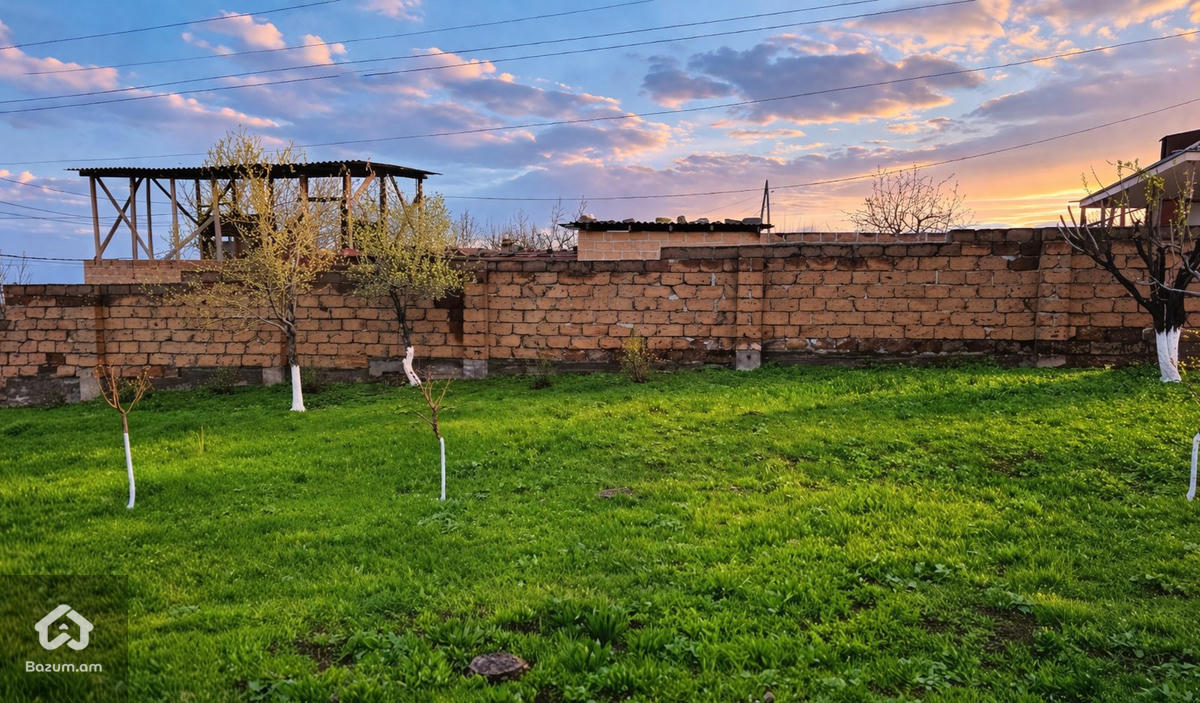 Հողատարածք  Բազմաղբյուրում - image 3