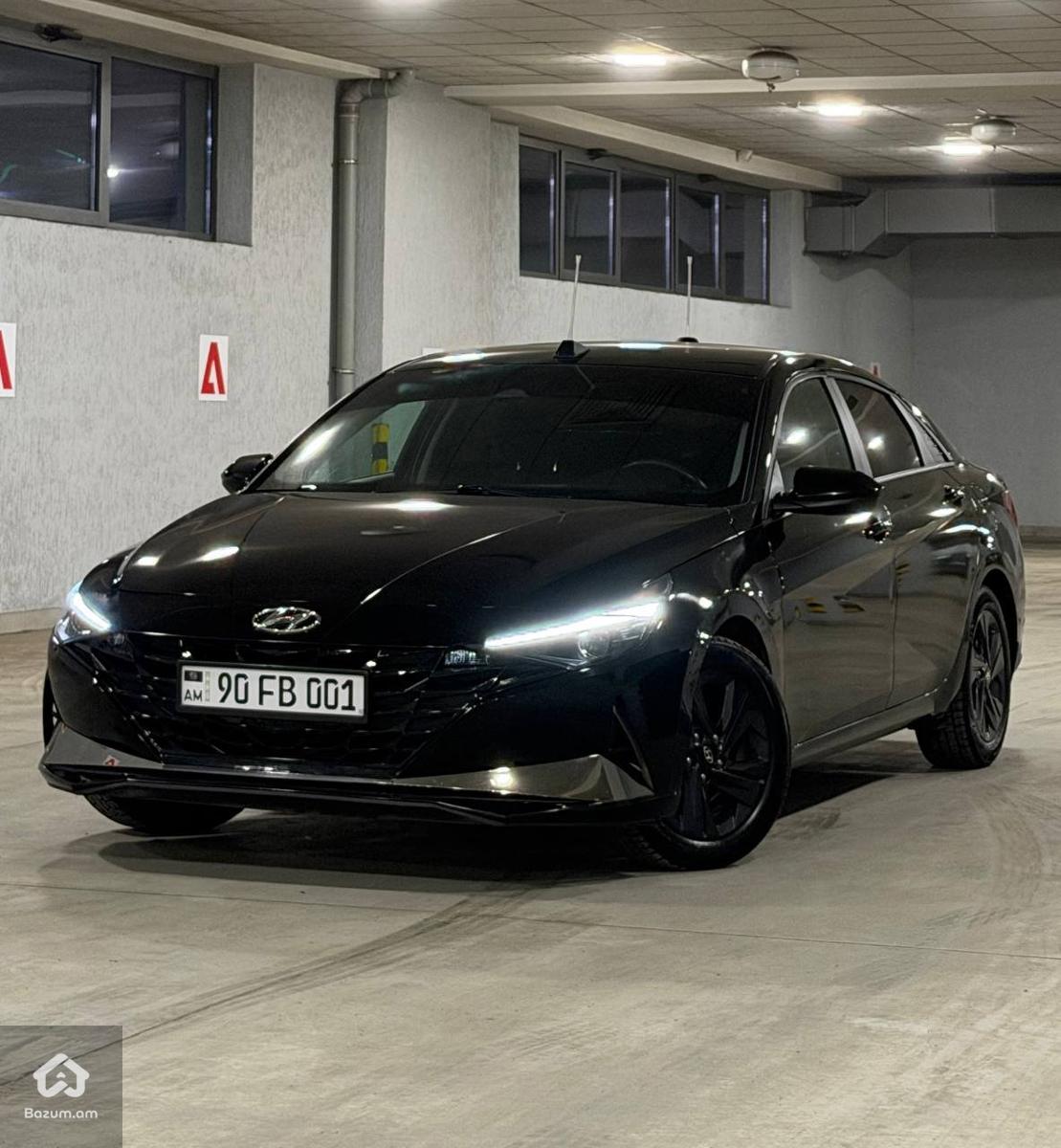 Hyundai Elantra SEL - image 2