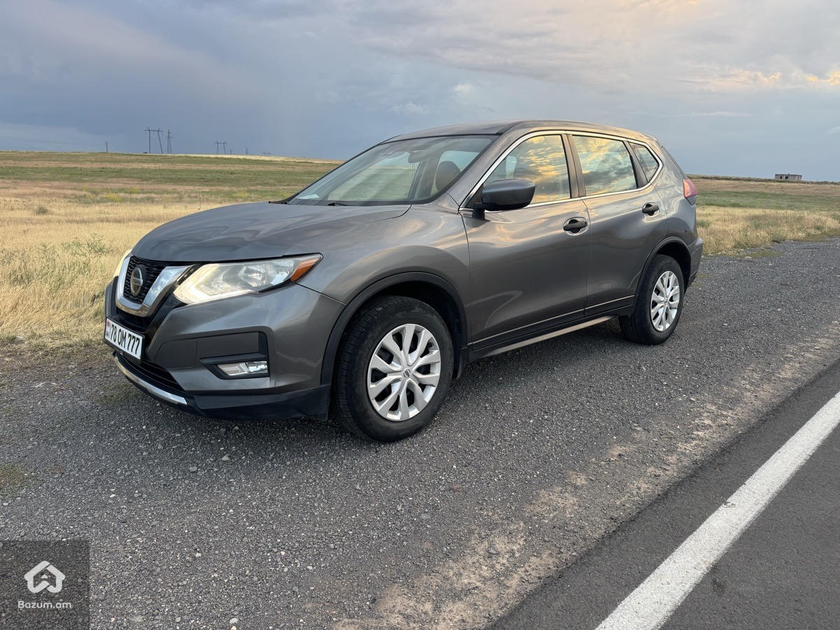 Nissan Rogue - image 3