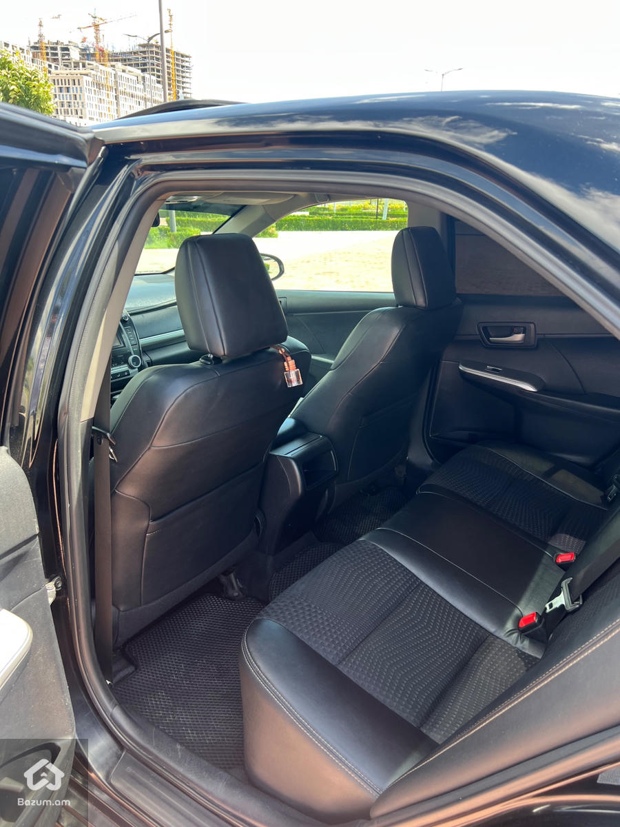 Toyota Camry 2012 SE FULL - image 5