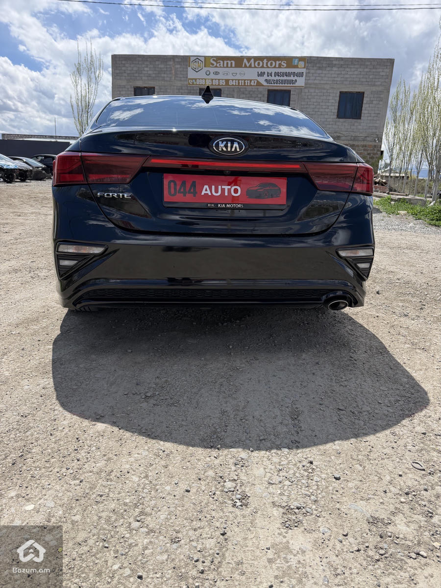 Kia Forte  - image 3