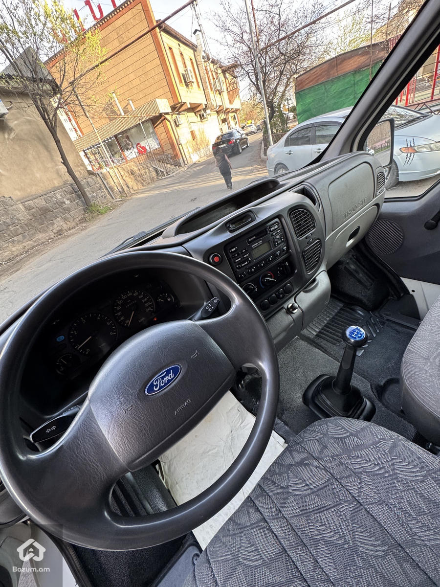 ford transit - image 15