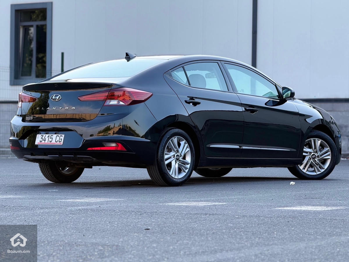 Hyundai - image 10