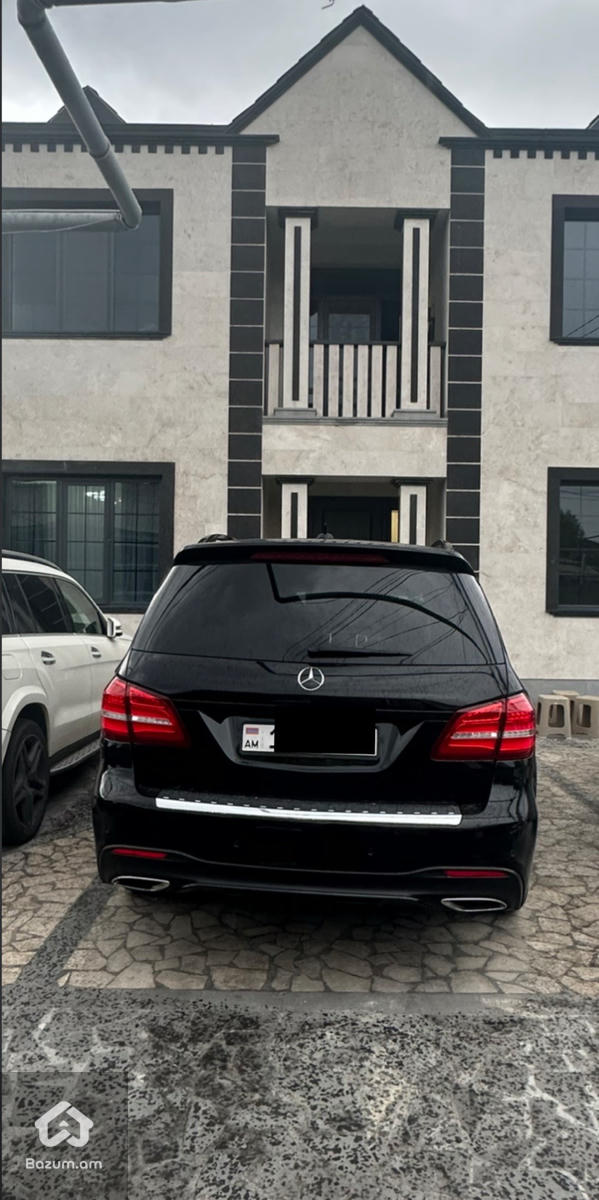 mercedes benz GL450 - image 2